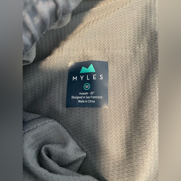 Myles Make Moves. Men’s pants. Size MD. 30inch inseam. Never been worn. - Picture 5 of 6